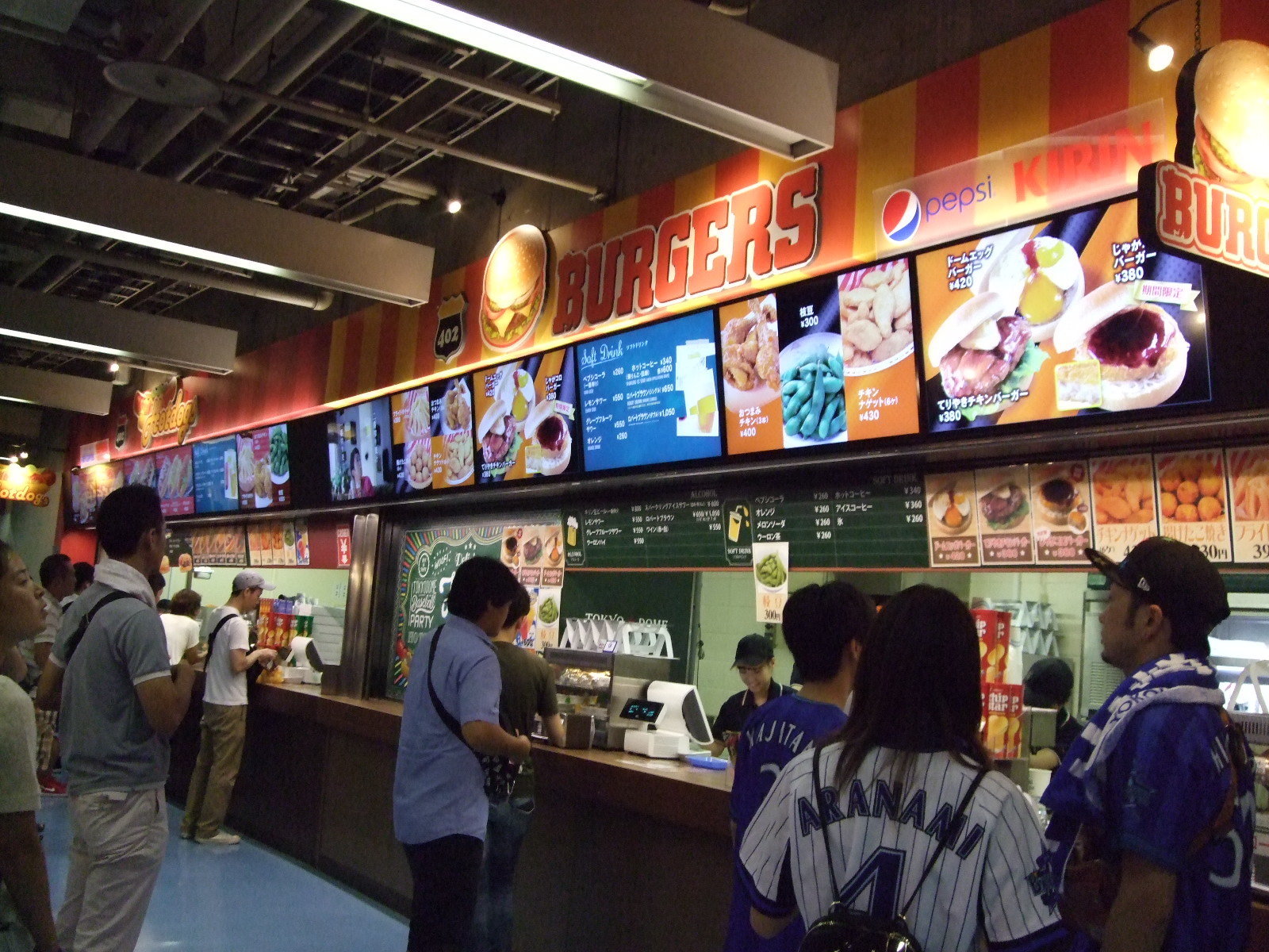 東京ドーム グルメ フードメニュー 食べ物 ホットドッグ ハンバーガー 15年8月 不定期日記